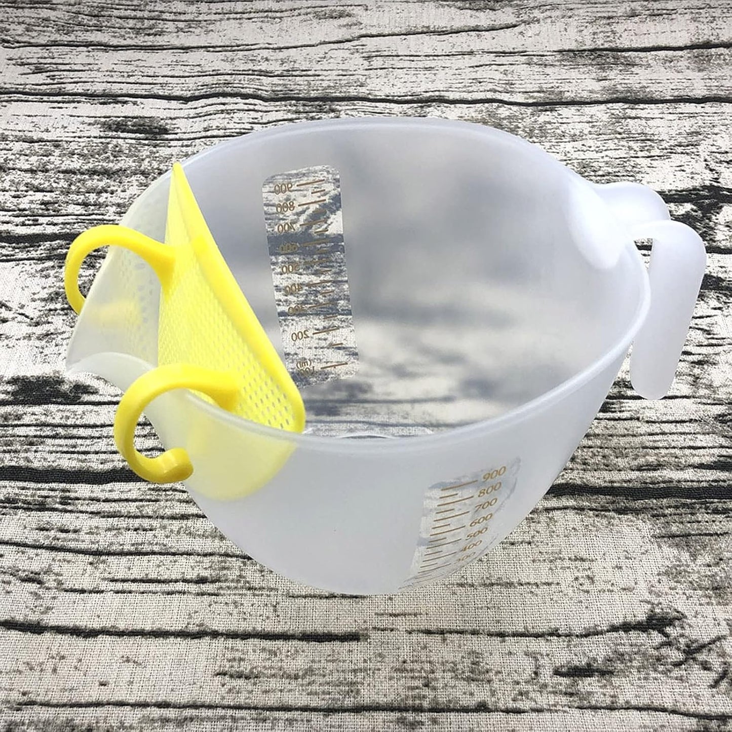 Filter Measuring Cup for Beating Eggs Liquid Measuring Bowl with Scale PP Liquid Measuring Glasses