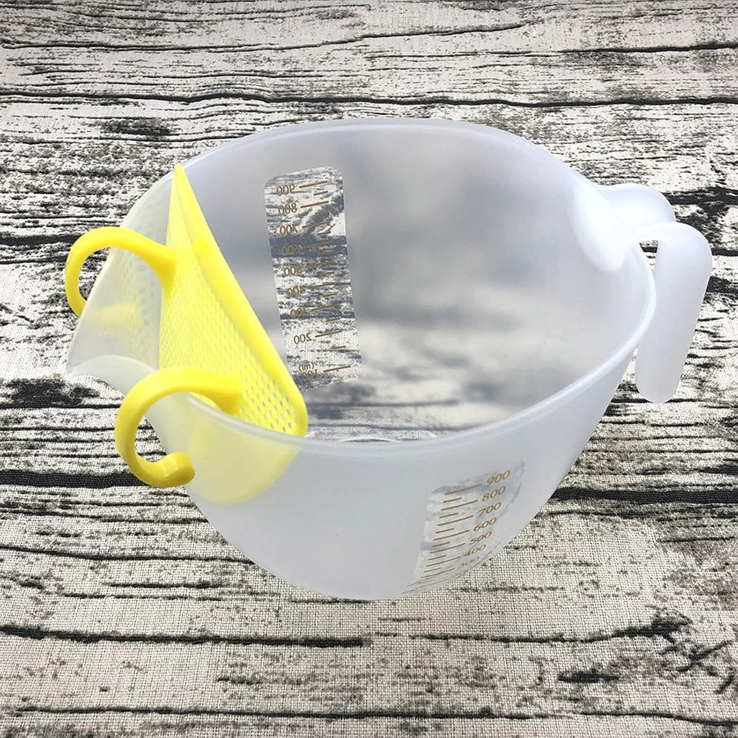 Filter Measuring Cup for Beating Eggs Liquid Measuring Bowl with Scale PP Liquid Measuring Glasses