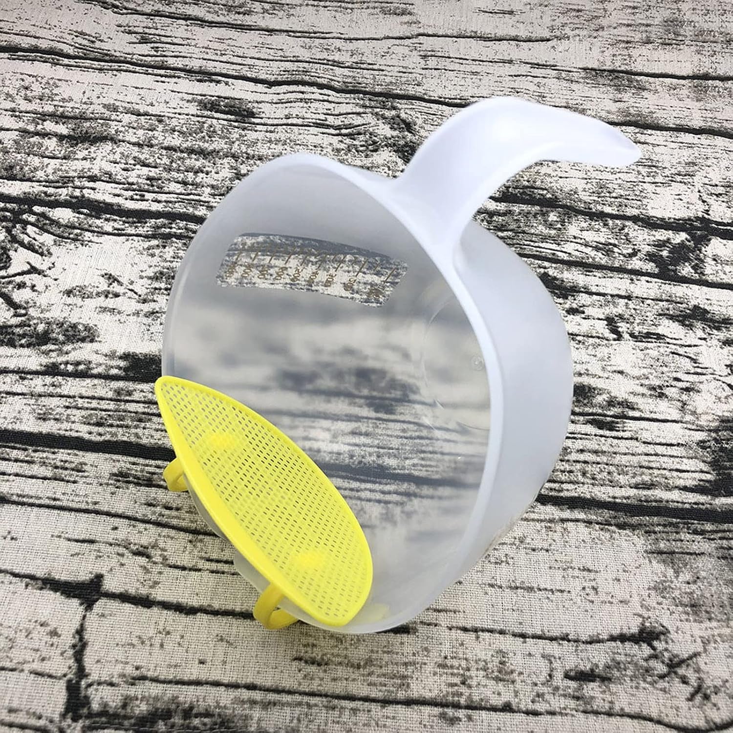 Filter Measuring Cup for Beating Eggs Liquid Measuring Bowl with Scale PP Liquid Measuring Glasses